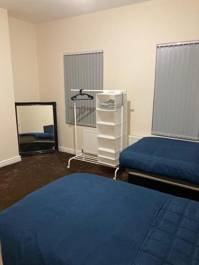 Homely 3-Bed House In Bham 15 Min From City Centre バーミンガム エクステリア 写真