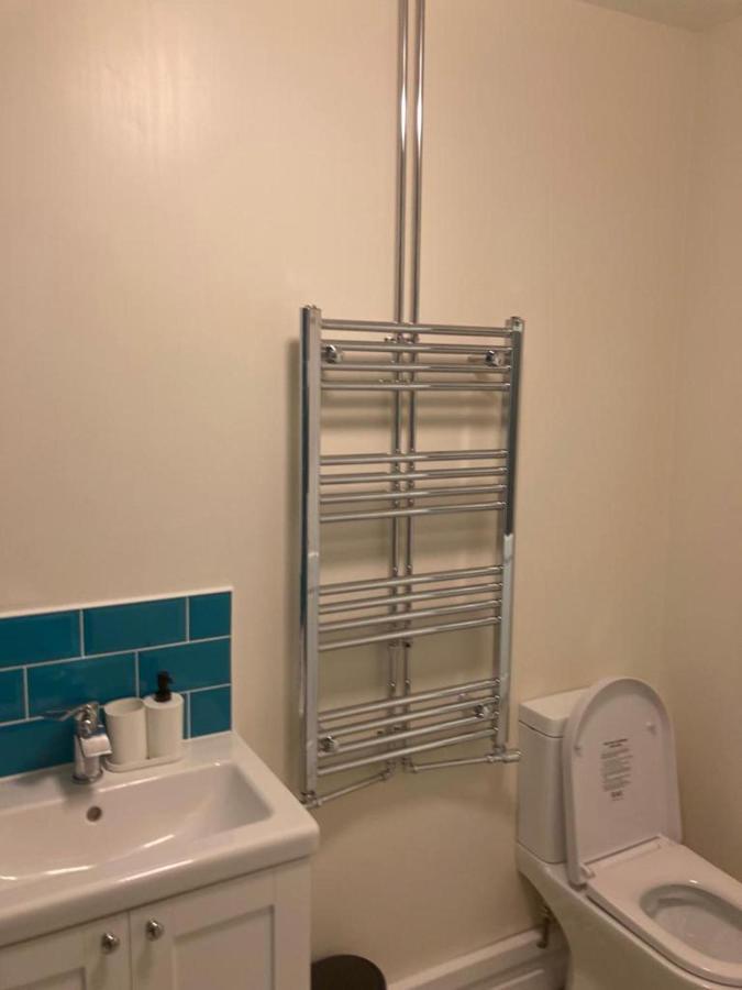 Homely 3-Bed House In Bham 15 Min From City Centre バーミンガム エクステリア 写真